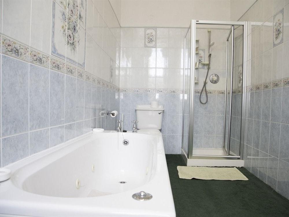 Guest house Ashfield Huddersfield
